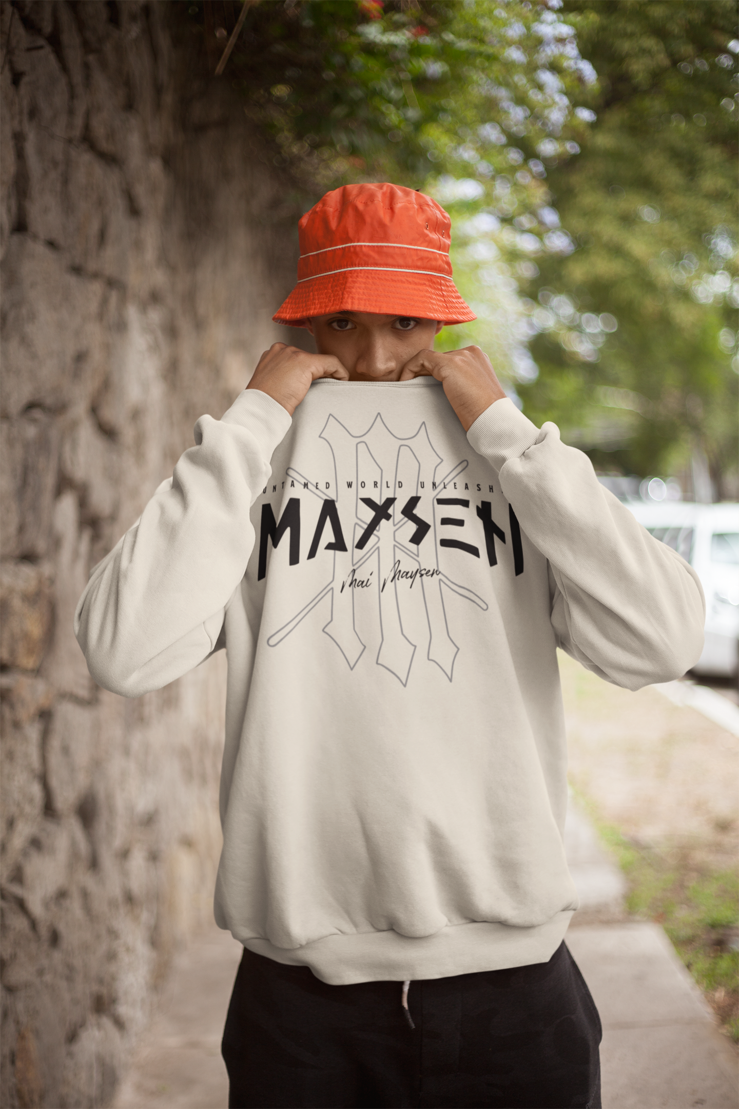 May Maysen Black Logo Iconic Unisex Crewneck-Sweatshirt
